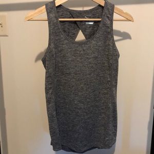 Old Navy Gray Fitted Activewear Top, size S